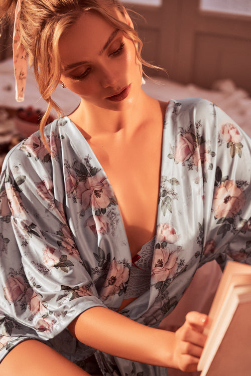 Short Robe